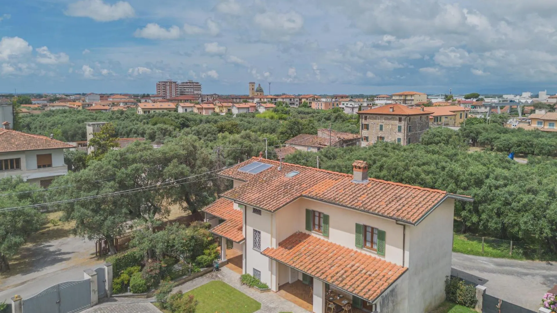 Holiday Home Villa Giuliana By Interhome Querceta Italy